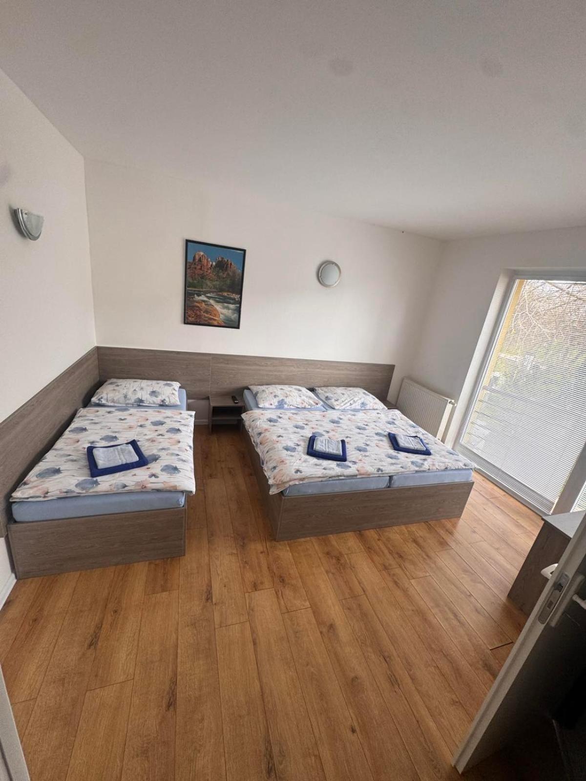 Gerendaház Target Szenc